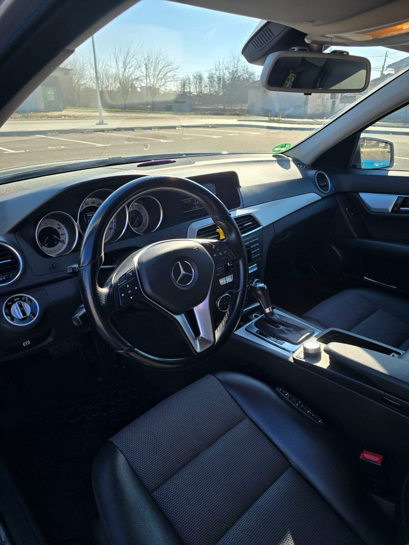 Mercedes-Benz C 220, снимка 8 - Автомобили и джипове - 55617790