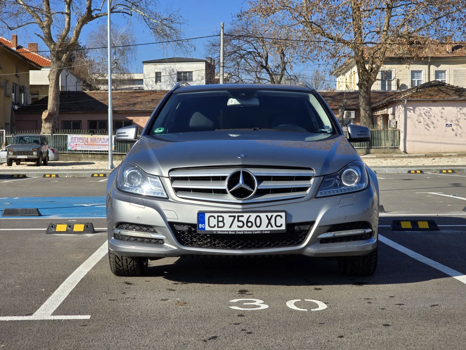 Mercedes-Benz C 220, снимка 2 - Автомобили и джипове - 55617790