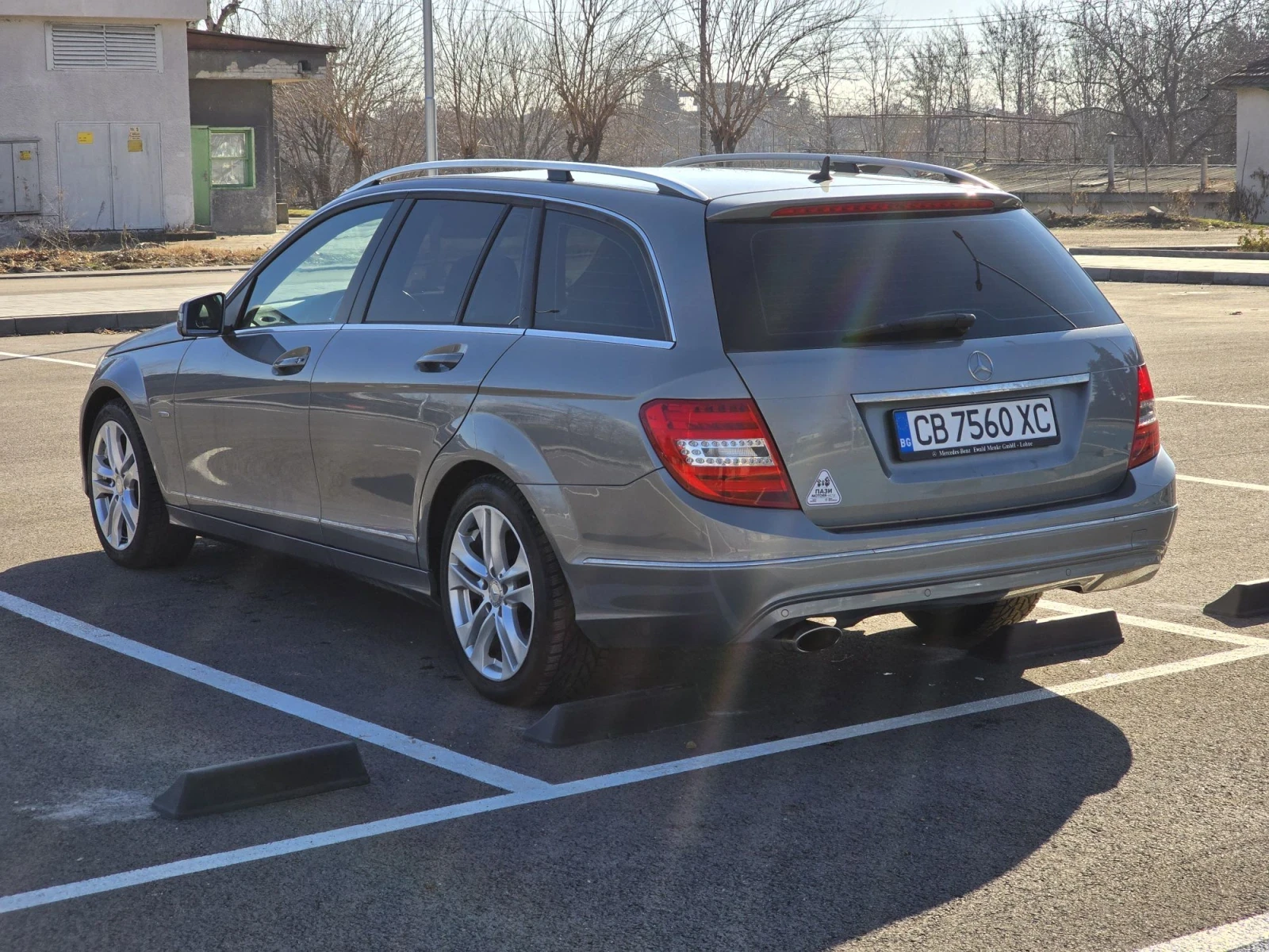 Mercedes-Benz C 220, снимка 5 - Автомобили и джипове - 55617790