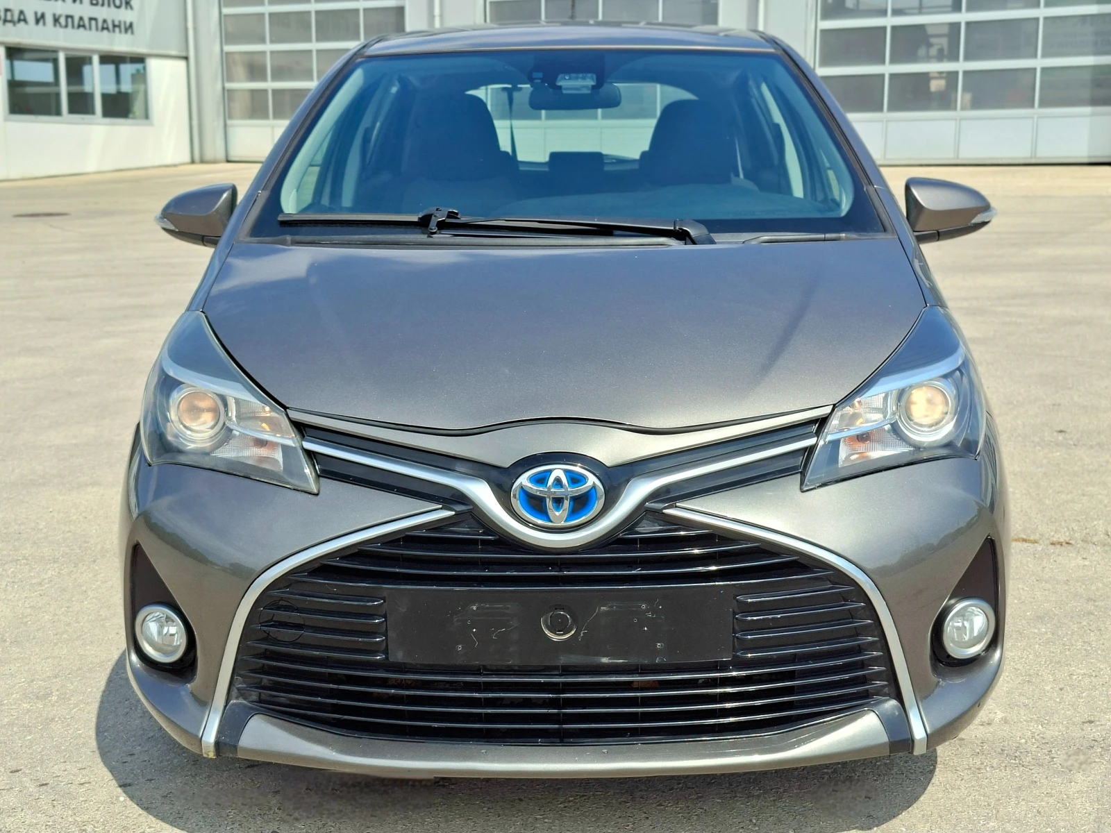Toyota Yaris 1.5 Hybrid * * * FACELIFT* * * , снимка 2 - Автомобили и джипове - 55841312