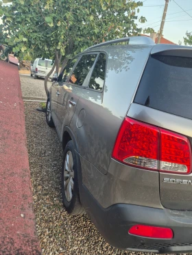 Kia Sorento Добро състояние , снимка 3