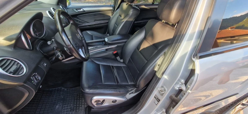 Mercedes-Benz ML 500 5.5 388к.с, снимка 13 - Автомобили и джипове - 52657214