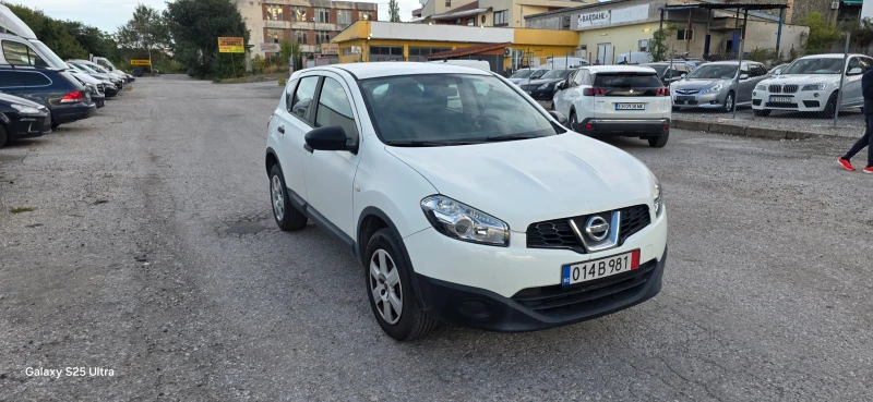 Nissan Qashqai 1.5dci, снимка 16 - Автомобили и джипове - 51955105