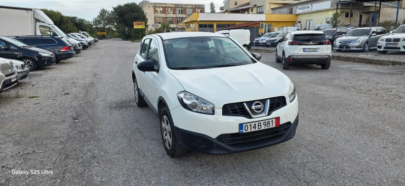 Nissan Qashqai 1.5dci, снимка 2 - Автомобили и джипове - 51955105