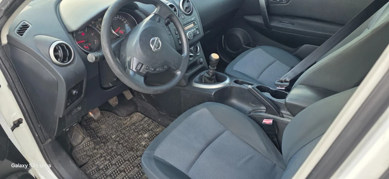 Nissan Qashqai 1.5dci, снимка 6 - Автомобили и джипове - 51955105