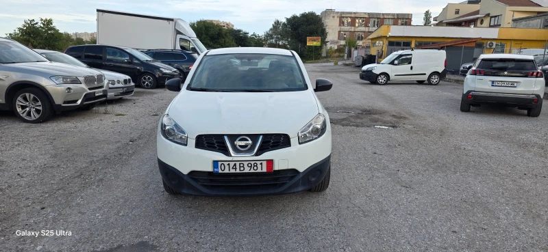 Nissan Qashqai 1.5dci, снимка 12 - Автомобили и джипове - 51955105