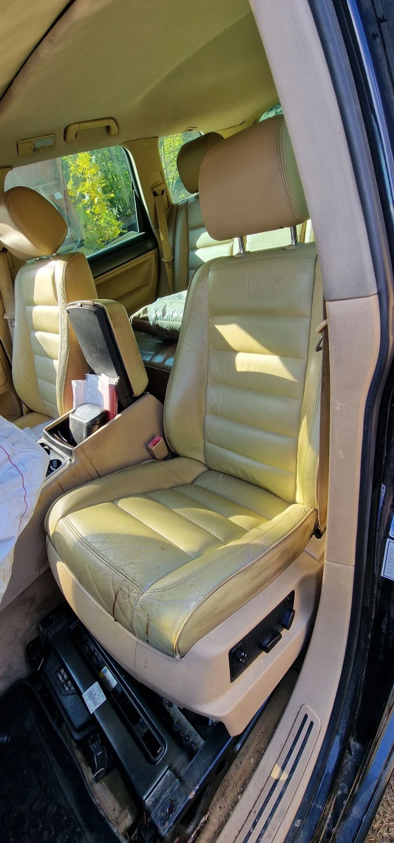 VW Touareg 3.0TDI, снимка 12 - Автомобили и джипове - 52020256