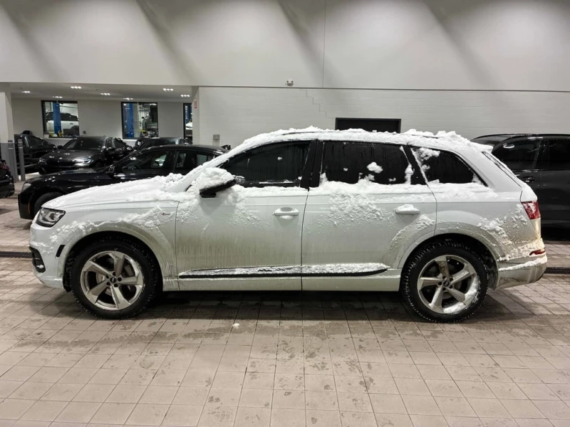 Audi Q7 * Progressiv * CARFAX * БЕЗ ПЪРВОНАЧАЛНА ВНОСКА, снимка 2 - Автомобили и джипове - 52777320