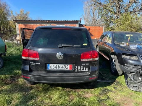 VW Touareg, снимка 3 - Автомобили и джипове - 49395038