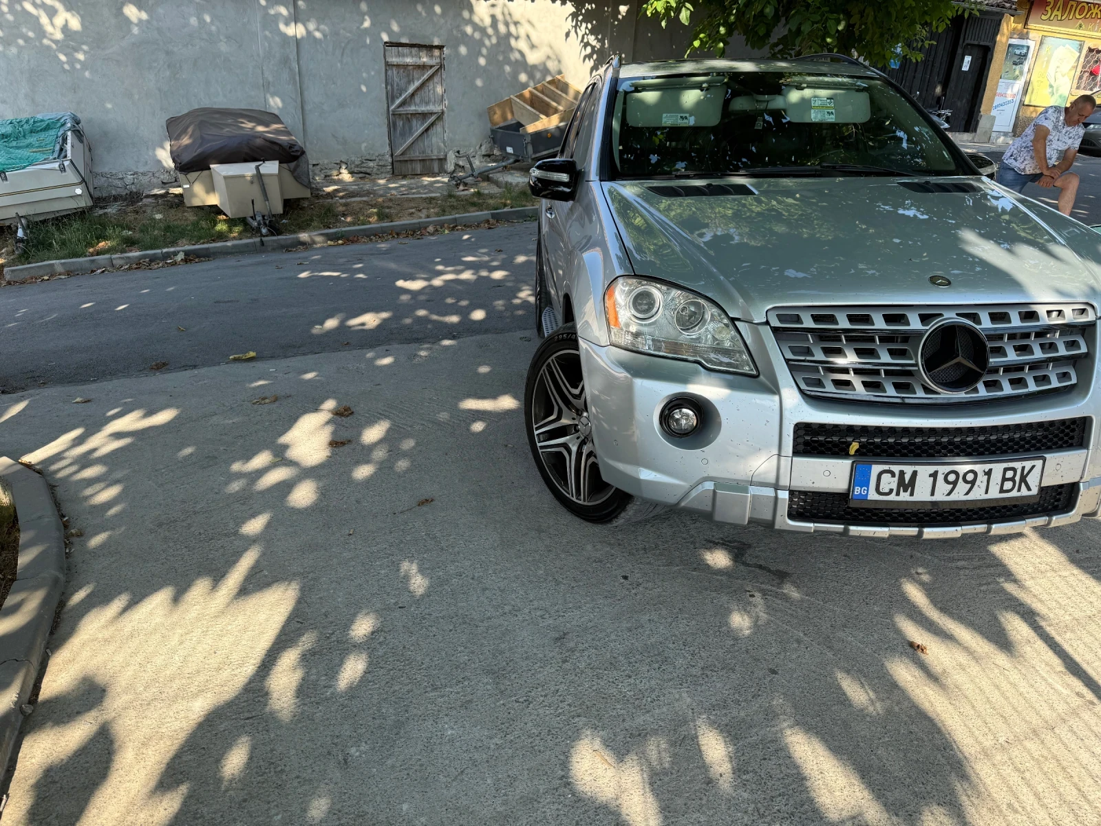 Mercedes-Benz ML 500 5.5 388к.с - изображение 6