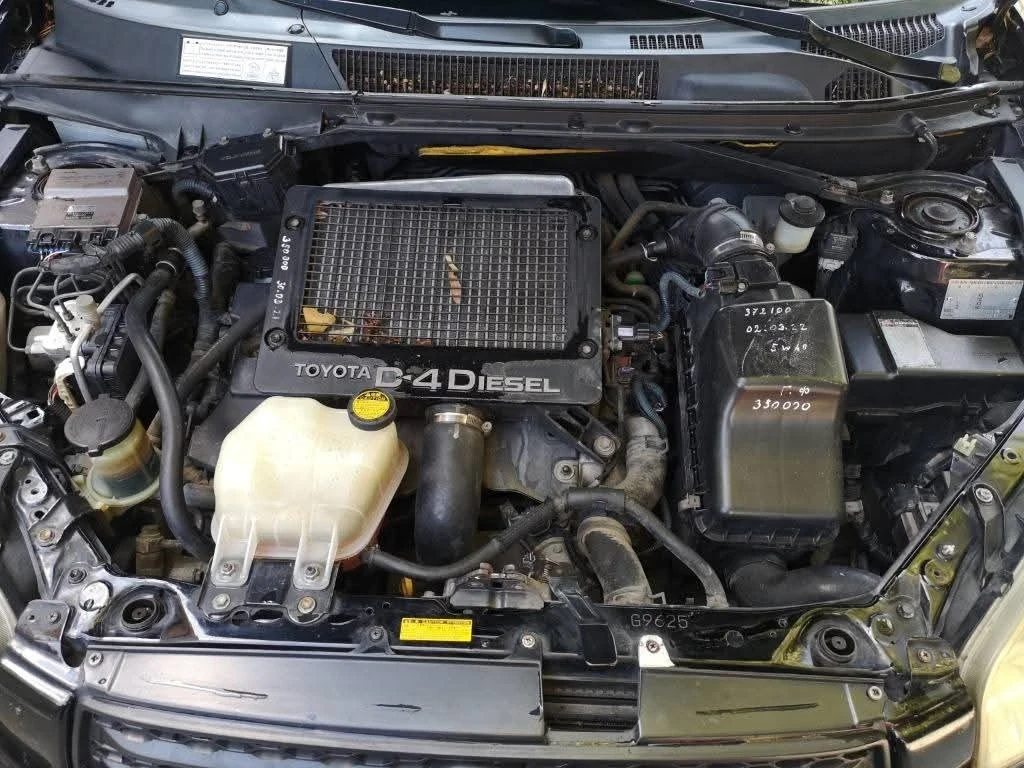 Toyota Rav4 2000 D4D - изображение 4
