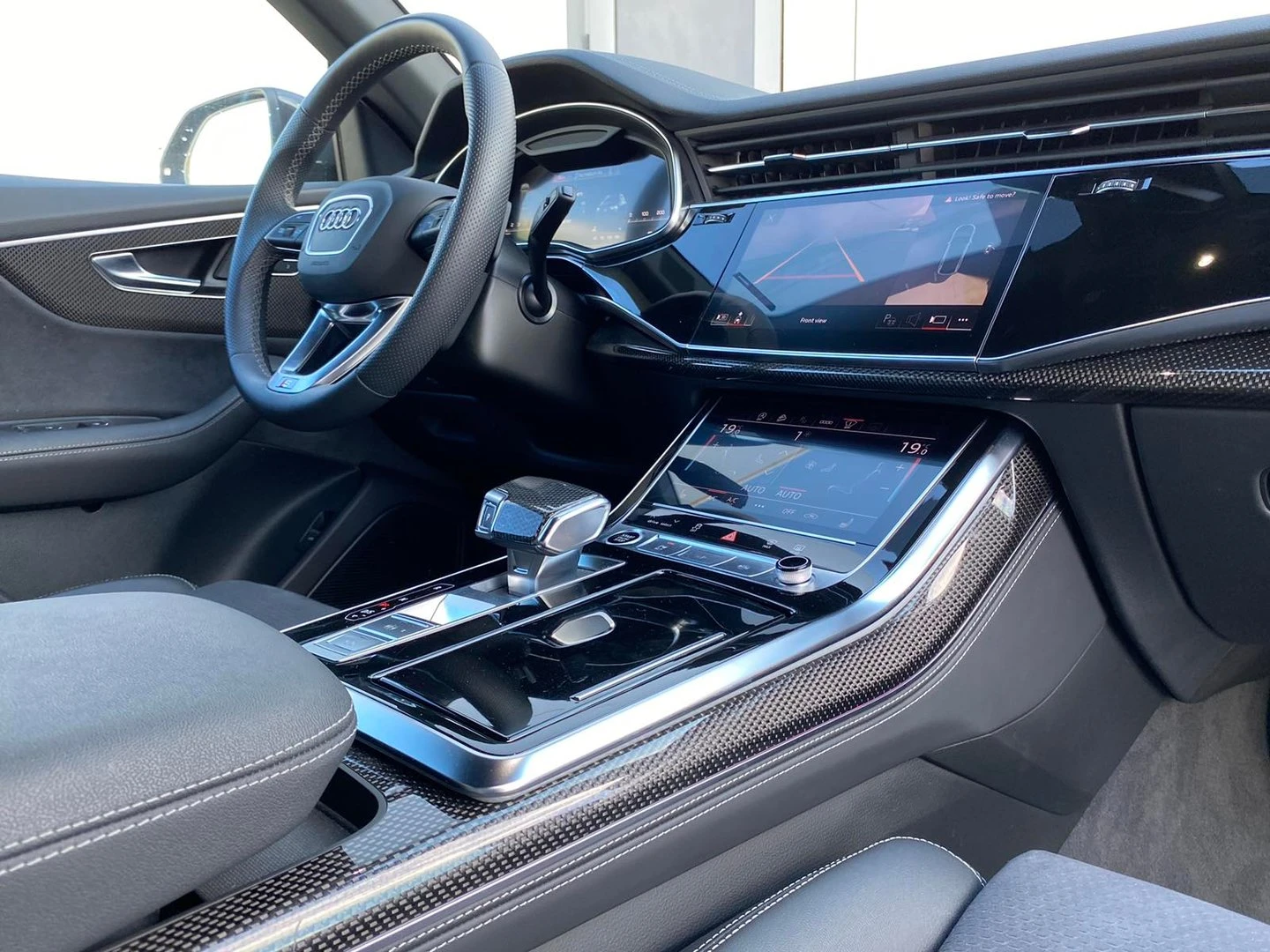 Audi Q8 50 TDI quattro, снимка 8 - Автомобили и джипове - 54069999