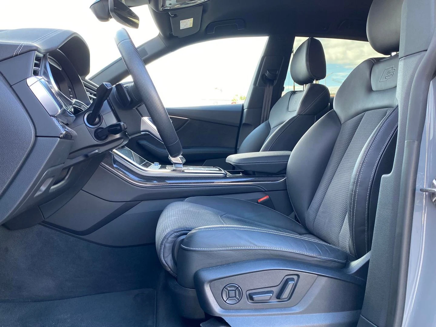 Audi Q8 50 TDI quattro, снимка 11 - Автомобили и джипове - 54069999
