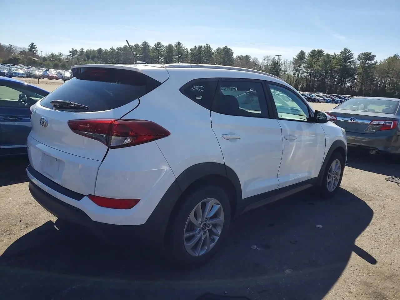Hyundai Tucson, снимка 11 - Автомобили и джипове - 54283033