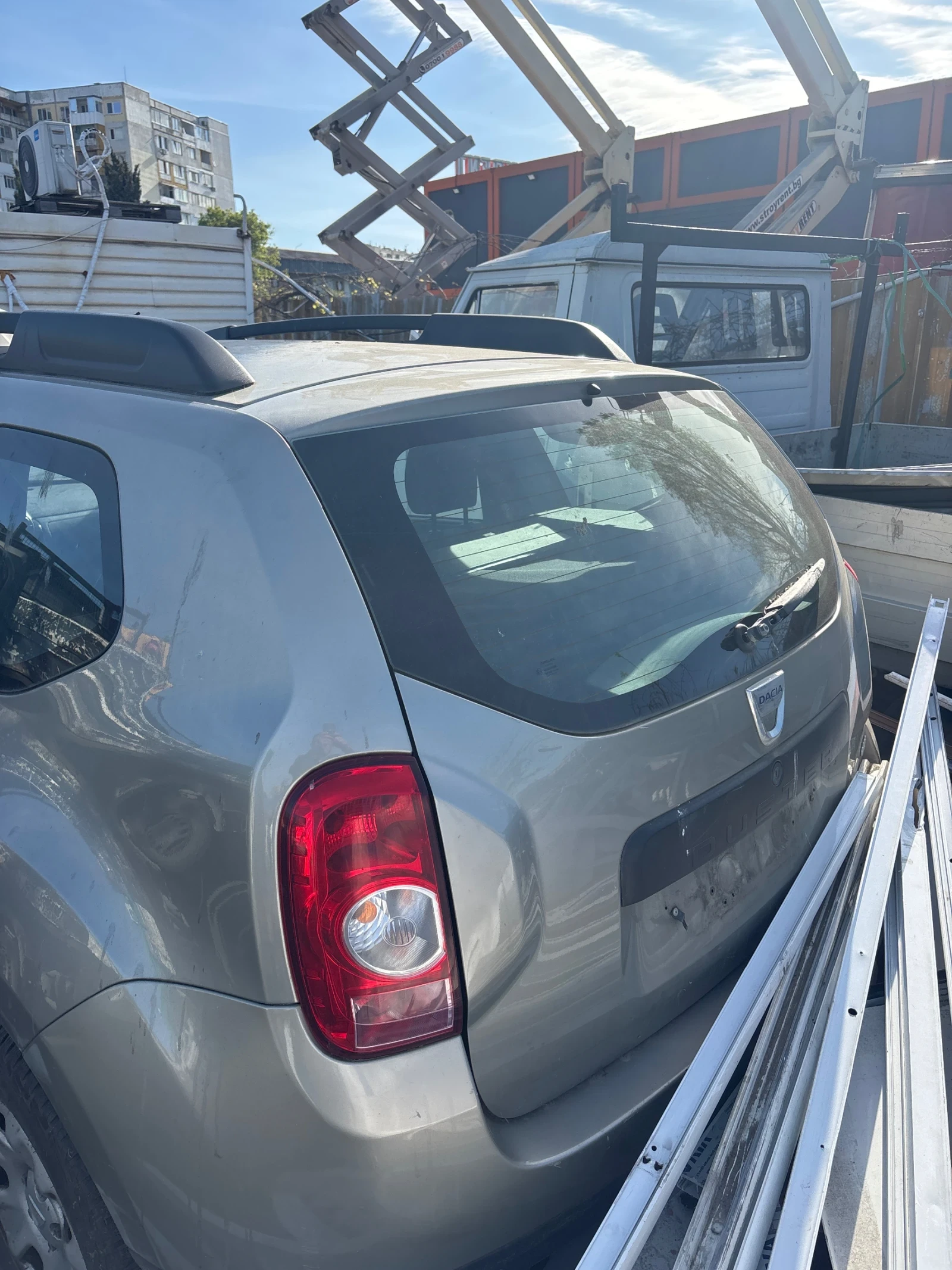 Dacia Duster, снимка 3 - Автомобили и джипове - 54326389