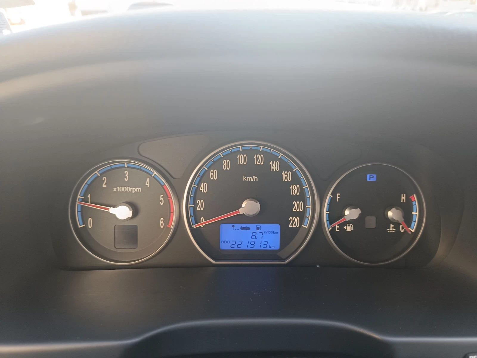 Hyundai Santa fe 2000, снимка 6 - Автомобили и джипове - 54399485