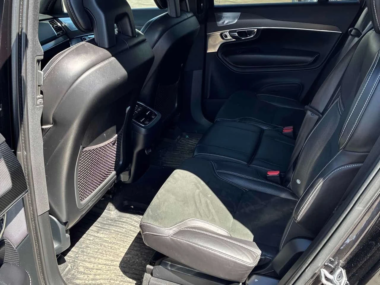 Volvo Xc90 T6 R Design| BOW&WILL| PANO| 360| КЛИПОВЕ| CARFAX, снимка 10 - Автомобили и джипове - 54460594