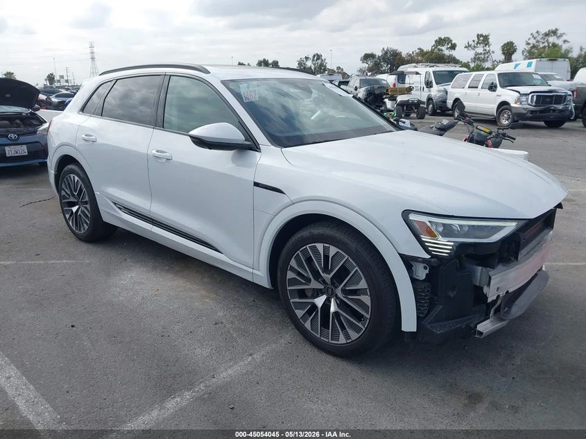 Audi Q8 E-Tron Premium Plus Quattro