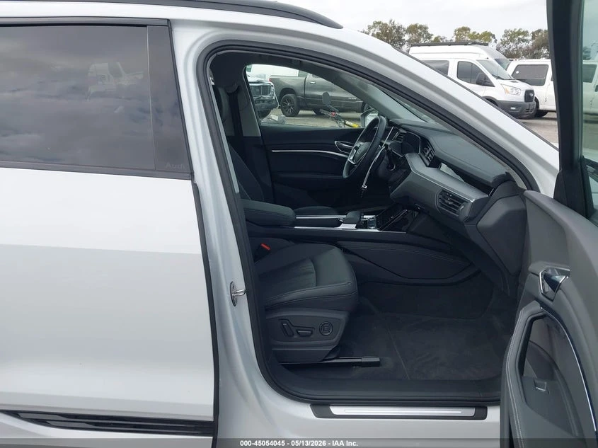 Audi Q8 E-Tron Premium Plus Quattro | Mobile.bg � ����������� 5