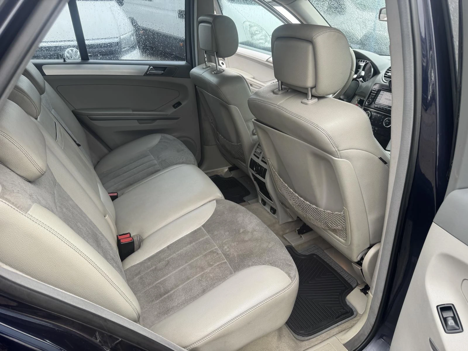 Mercedes-Benz ML 320CDIНА ПРУЖИНИ!!, снимка 13 - Автомобили и джипове - 54640541