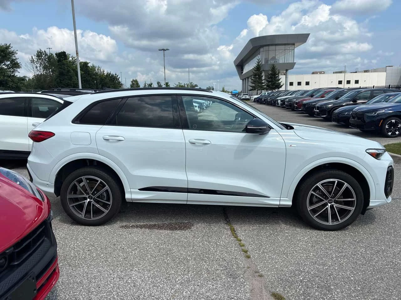 Audi Q5 Progressiv S LINE | CARFAX | АВТОКРЕДИТ , снимка 4 - Автомобили и джипове - 55468005