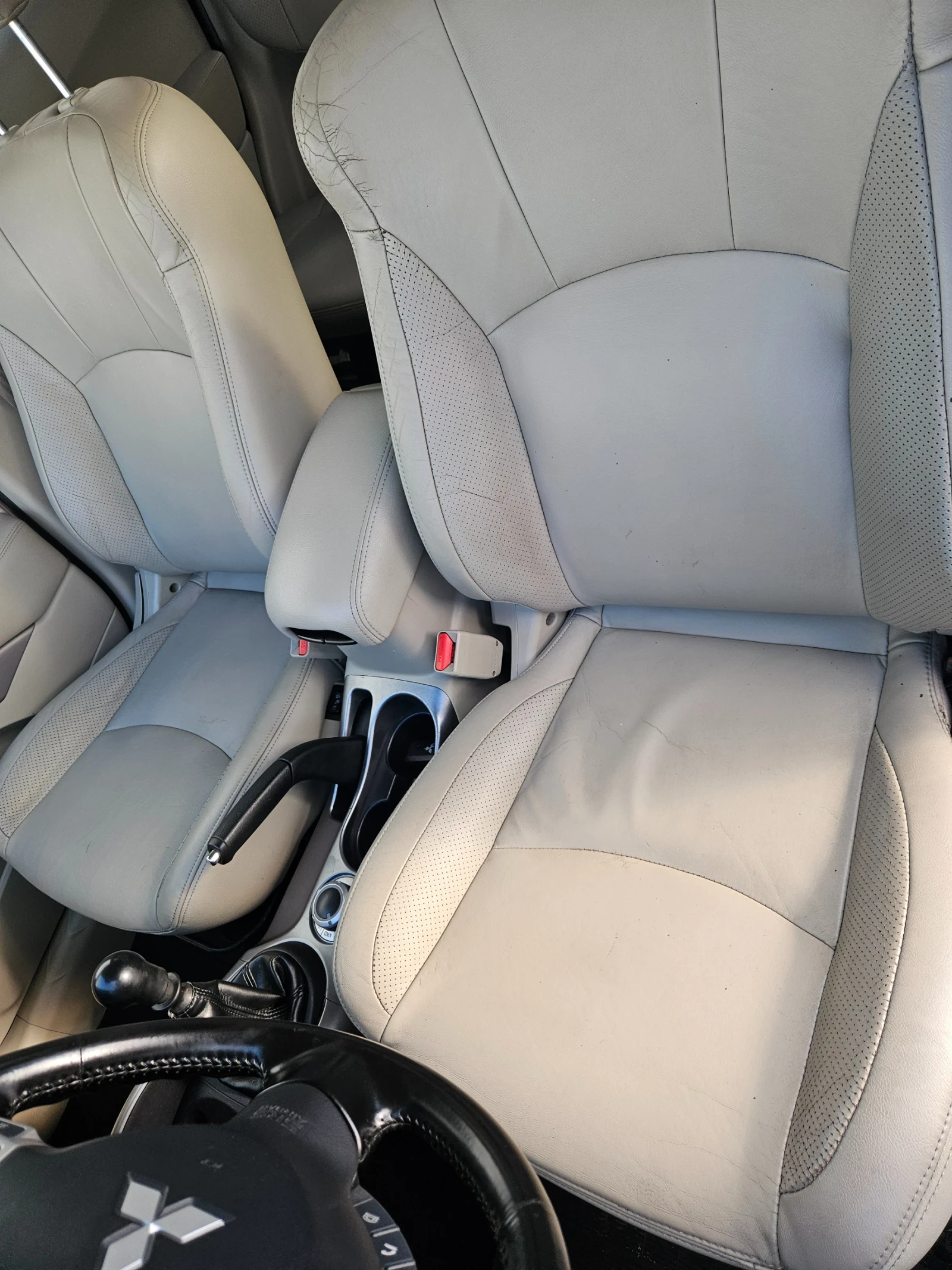 Mitsubishi Outlander 2.2 4x4, снимка 11 - Автомобили и джипове - 56391872