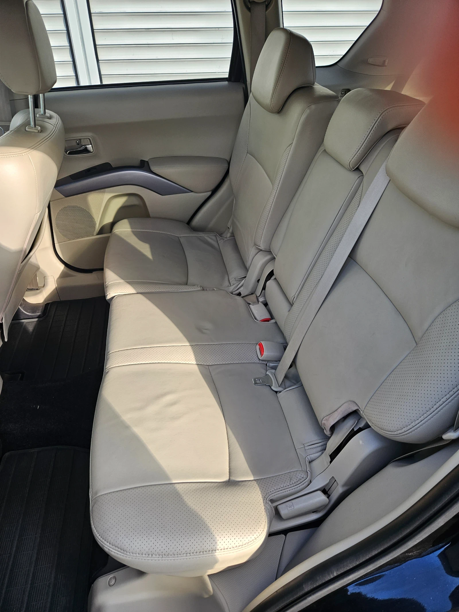 Mitsubishi Outlander 2.2 4x4, снимка 13 - Автомобили и джипове - 56391872