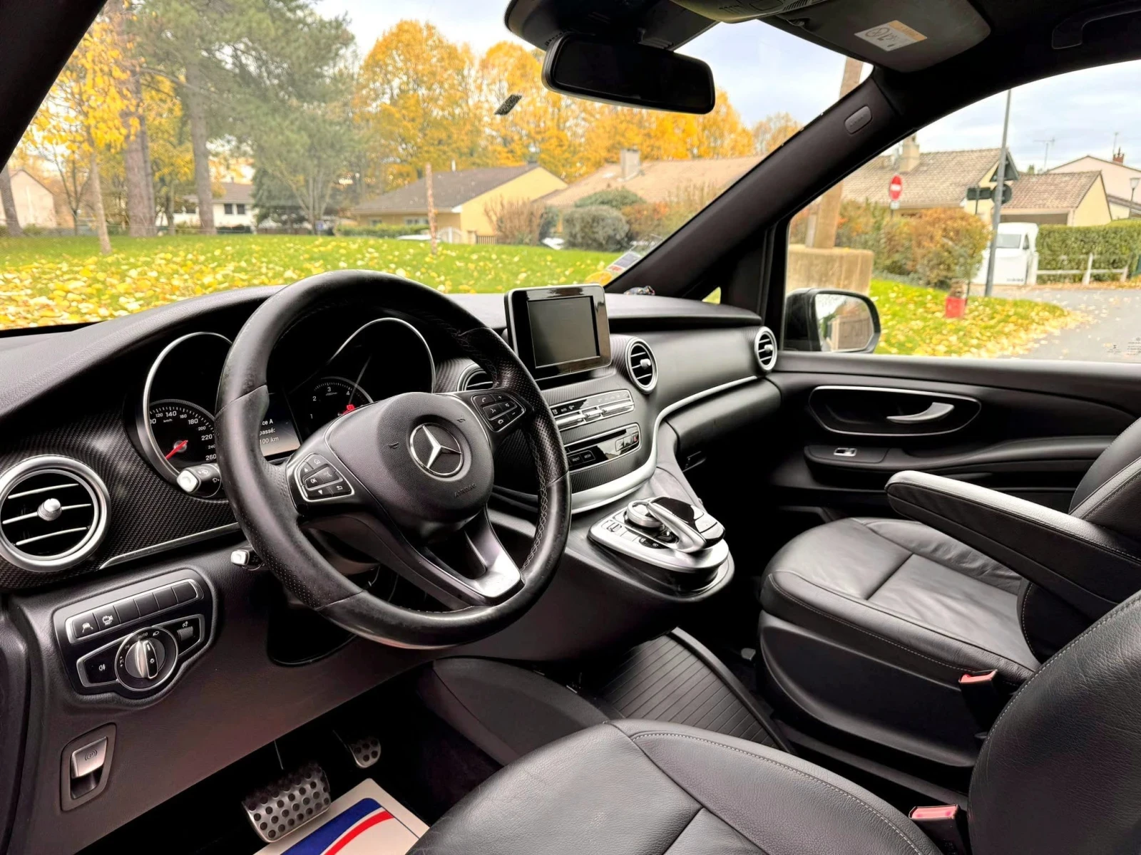 Mercedes-Benz V 220 D LONG ОЧАКВАН ВНОС 7+ 1 ЛИЗИНГ 100% - изображение 6