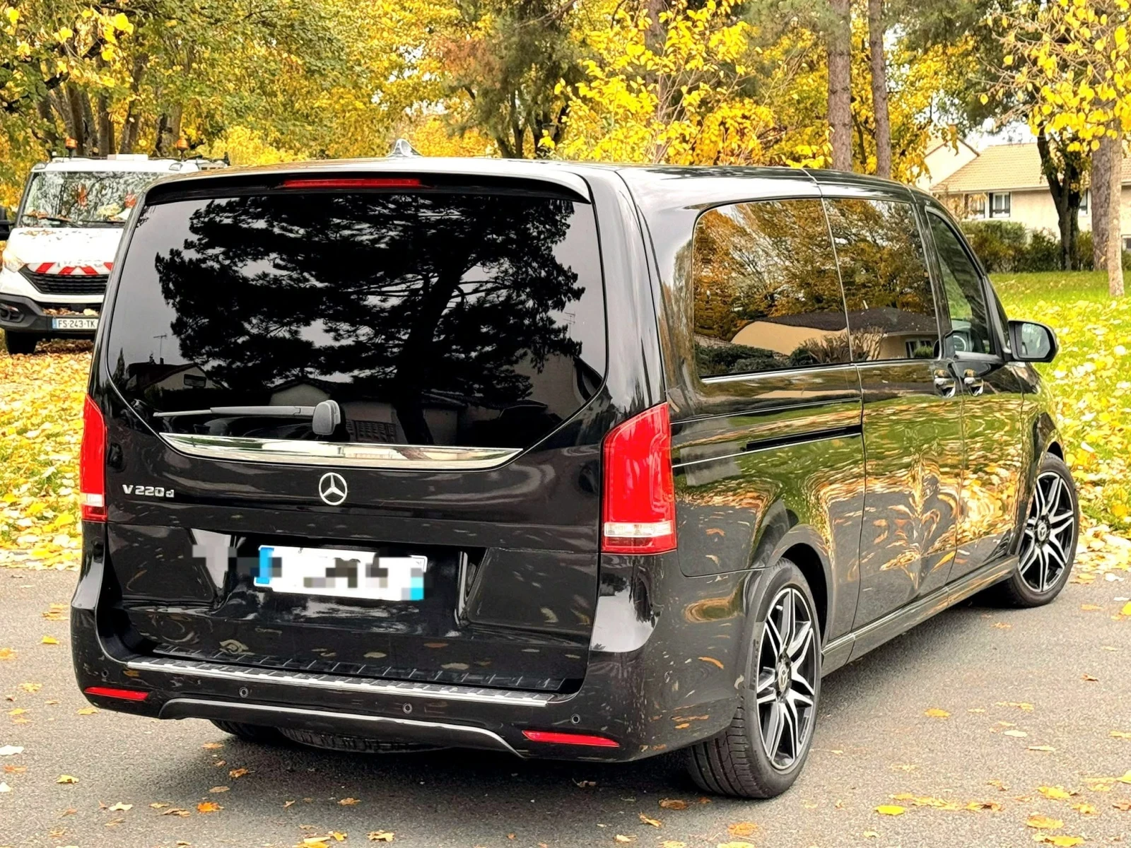 Mercedes-Benz V 220 D LONG ОЧАКВАН ВНОС 7+ 1 ЛИЗИНГ 100% - изображение 4