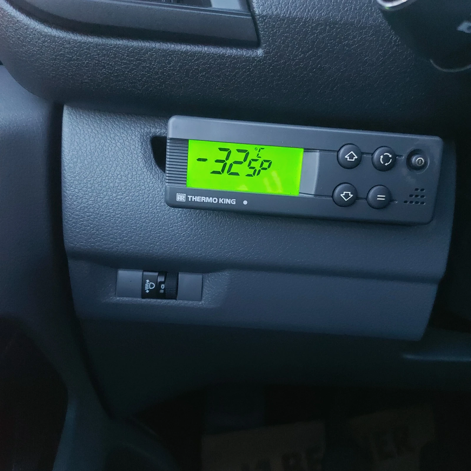 Peugeot Expert Ориг.КМ и БОЯ, снимка 16 - Бусове и автобуси - 52337199