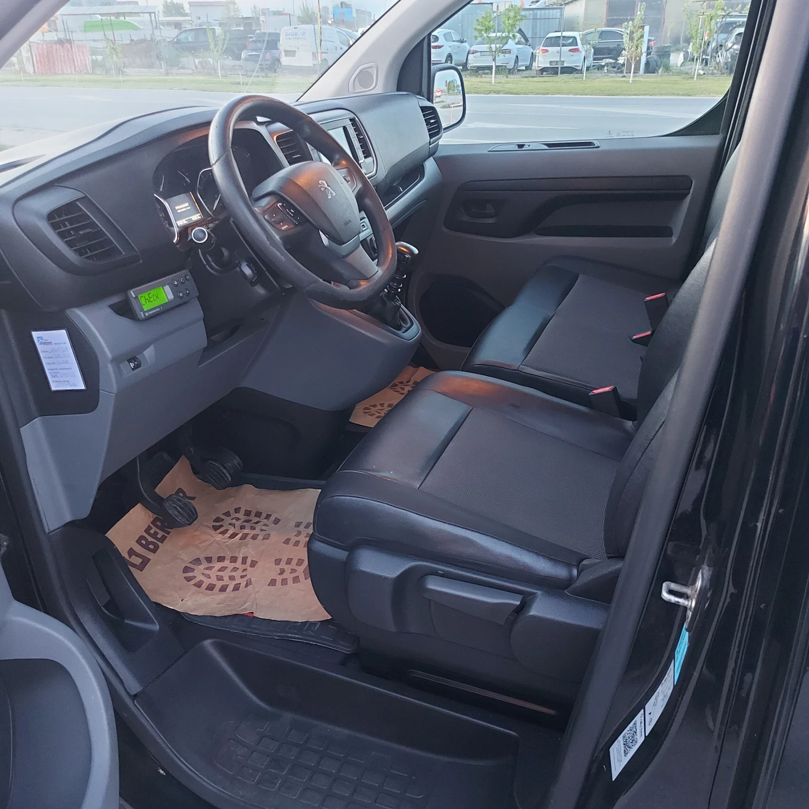 Peugeot Expert Ориг.КМ и БОЯ, снимка 7 - Бусове и автобуси - 52337199