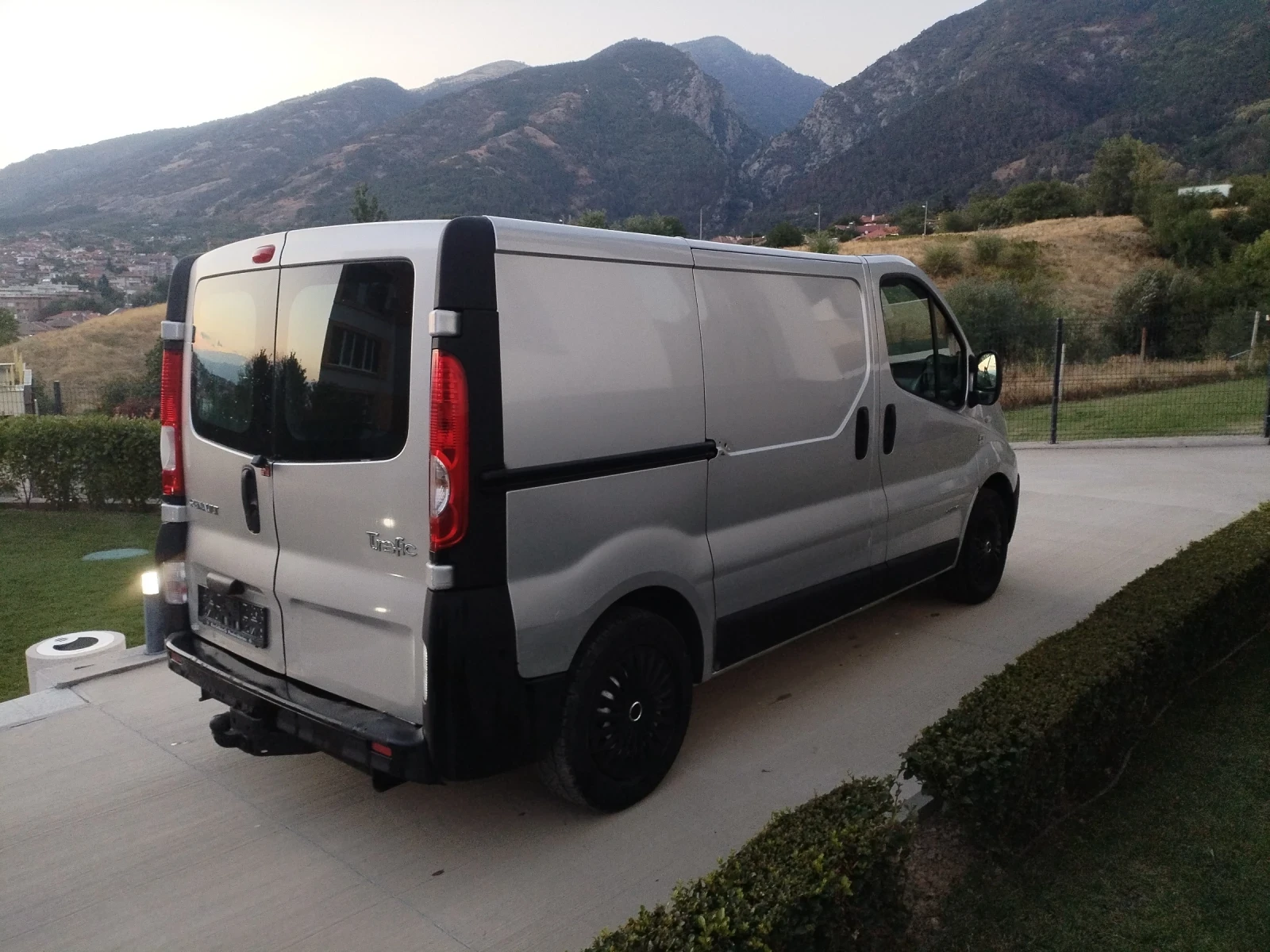 Renault Trafic 2.0 DCI 114HP FACE Клима Камера , снимка 5 - Бусове и автобуси - 55958139