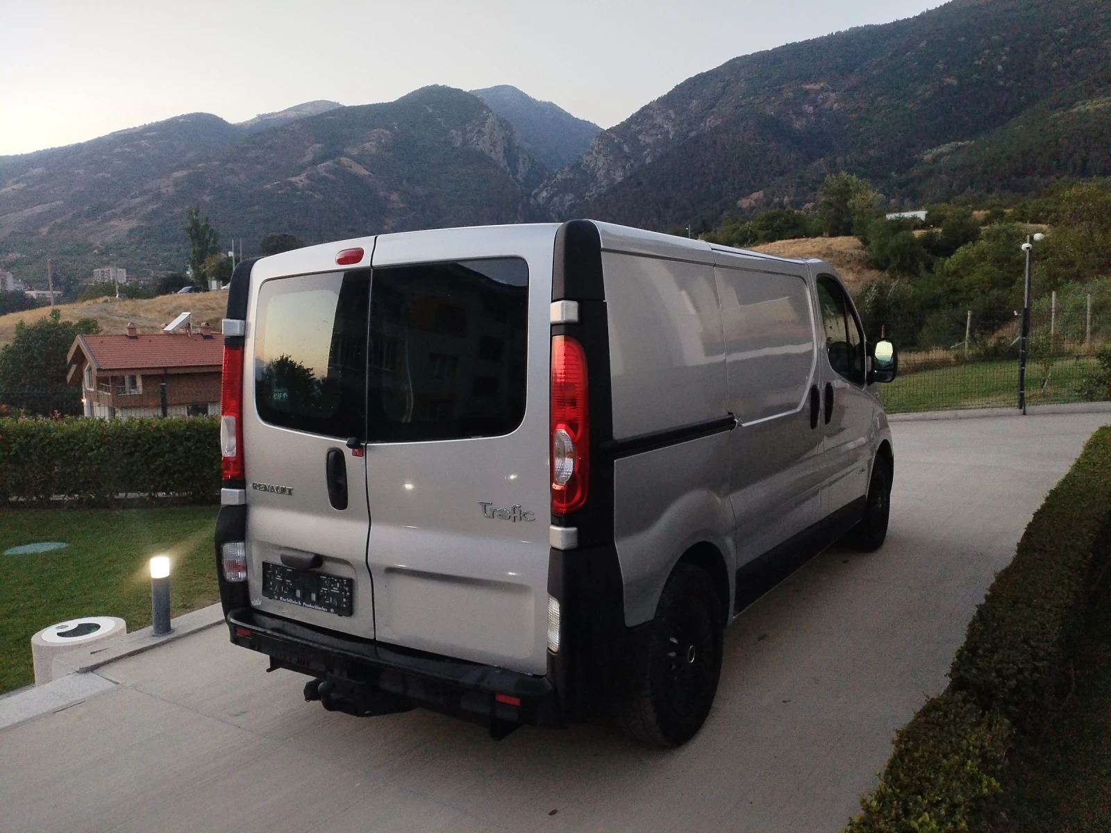 Renault Trafic 2.0 DCI 114HP FACE Клима Камера , снимка 6 - Бусове и автобуси - 55958139