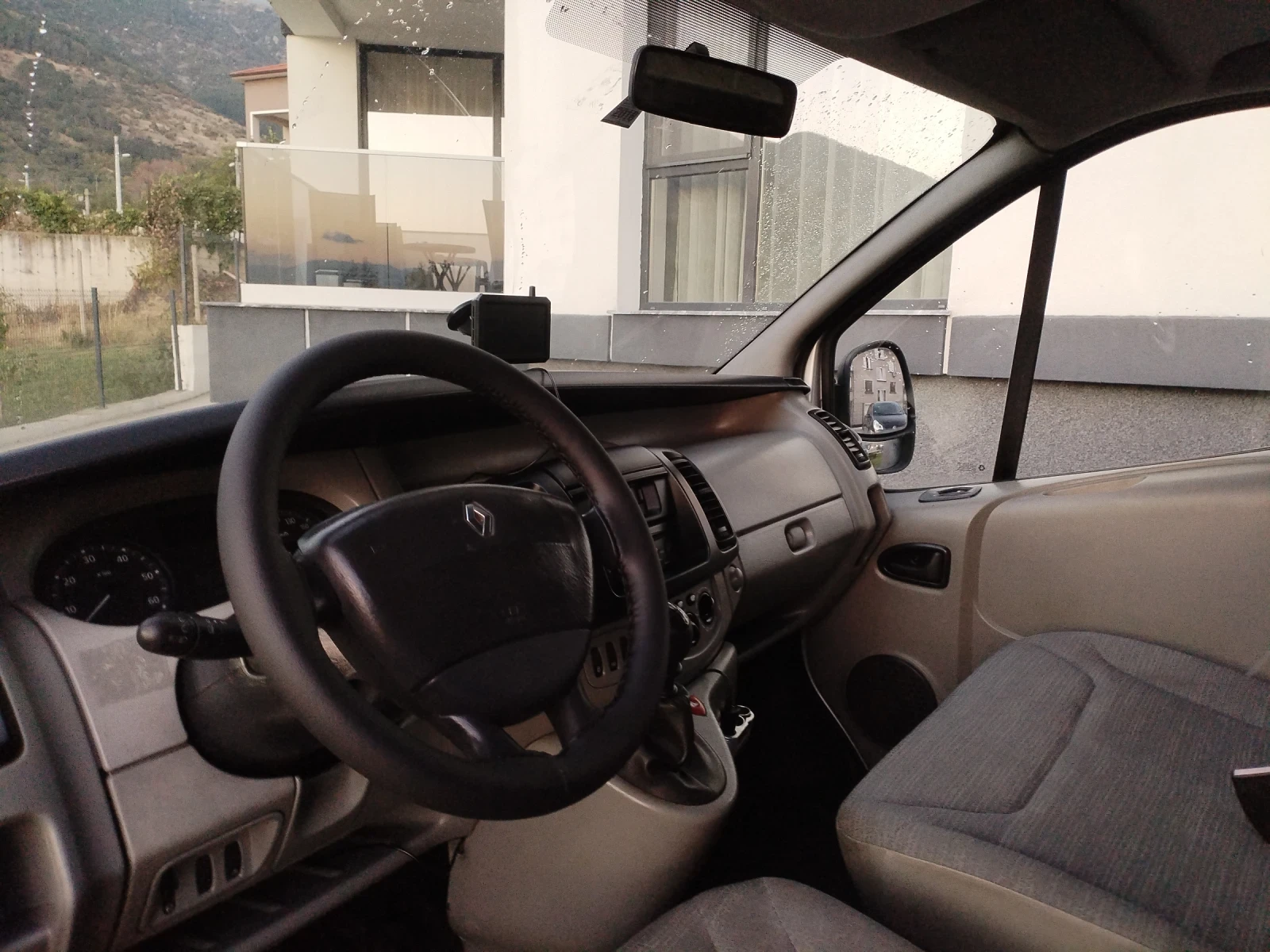 Renault Trafic 2.0 DCI 114HP FACE Клима Камера , снимка 15 - Бусове и автобуси - 55958139