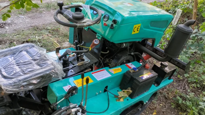 Трактор Друга марка Трактор JY-35 3-цилиндров двигател с водно охлажда, снимка 4 - Селскостопанска техника - 52523924