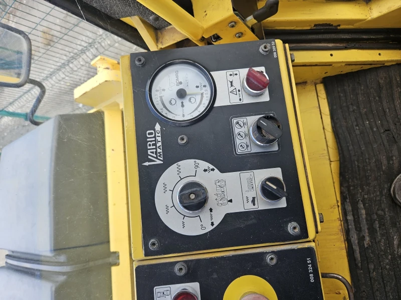 Валяк BOMAG, снимка 13 - Индустриална техника - 52372174