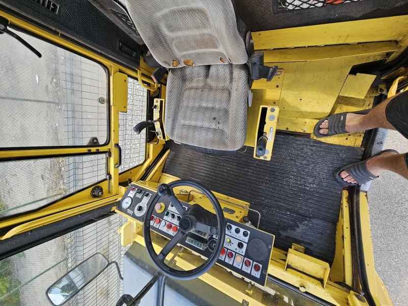 Валяк BOMAG, снимка 8 - Индустриална техника - 52372174