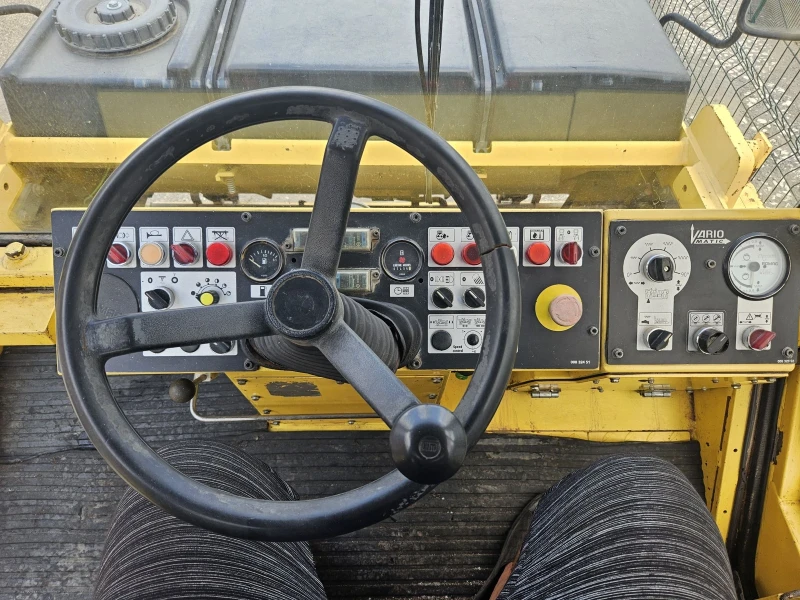 Валяк BOMAG, снимка 11 - Индустриална техника - 52372174