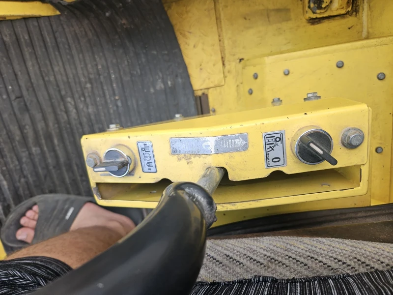 Валяк BOMAG, снимка 9 - Индустриална техника - 52372174