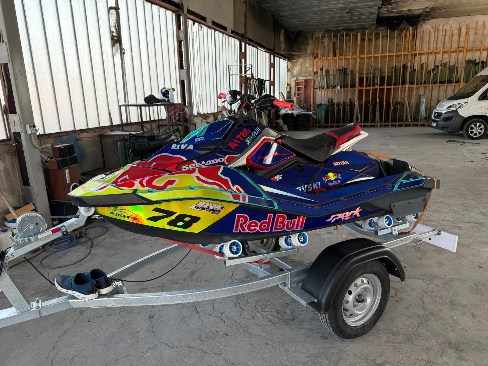 Джет Bombardier Sea Doo Spark Trixx 2up