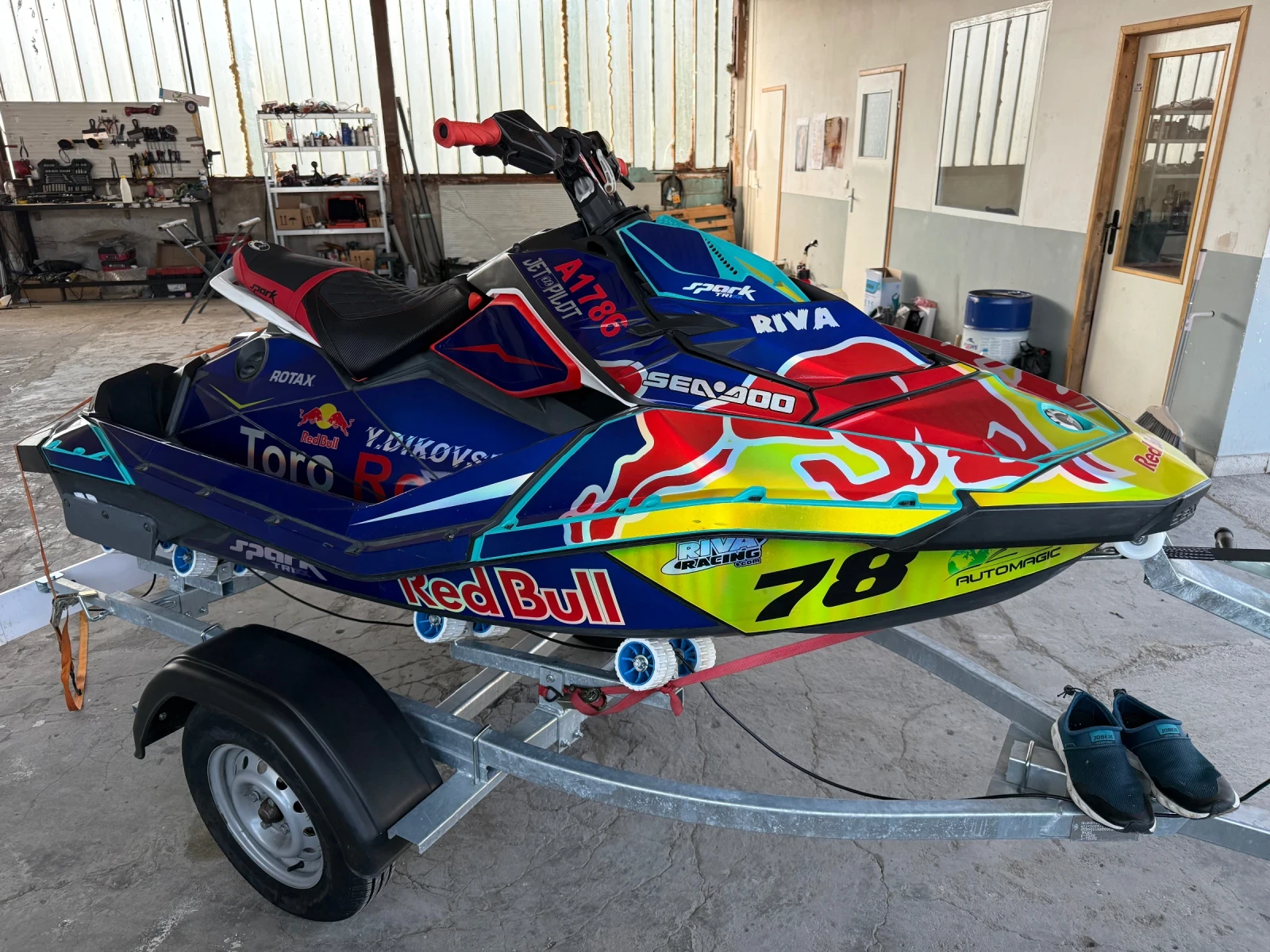 Джет Bombardier Sea Doo Spark Trixx 2up, снимка 5 - Воден транспорт - 55354960
