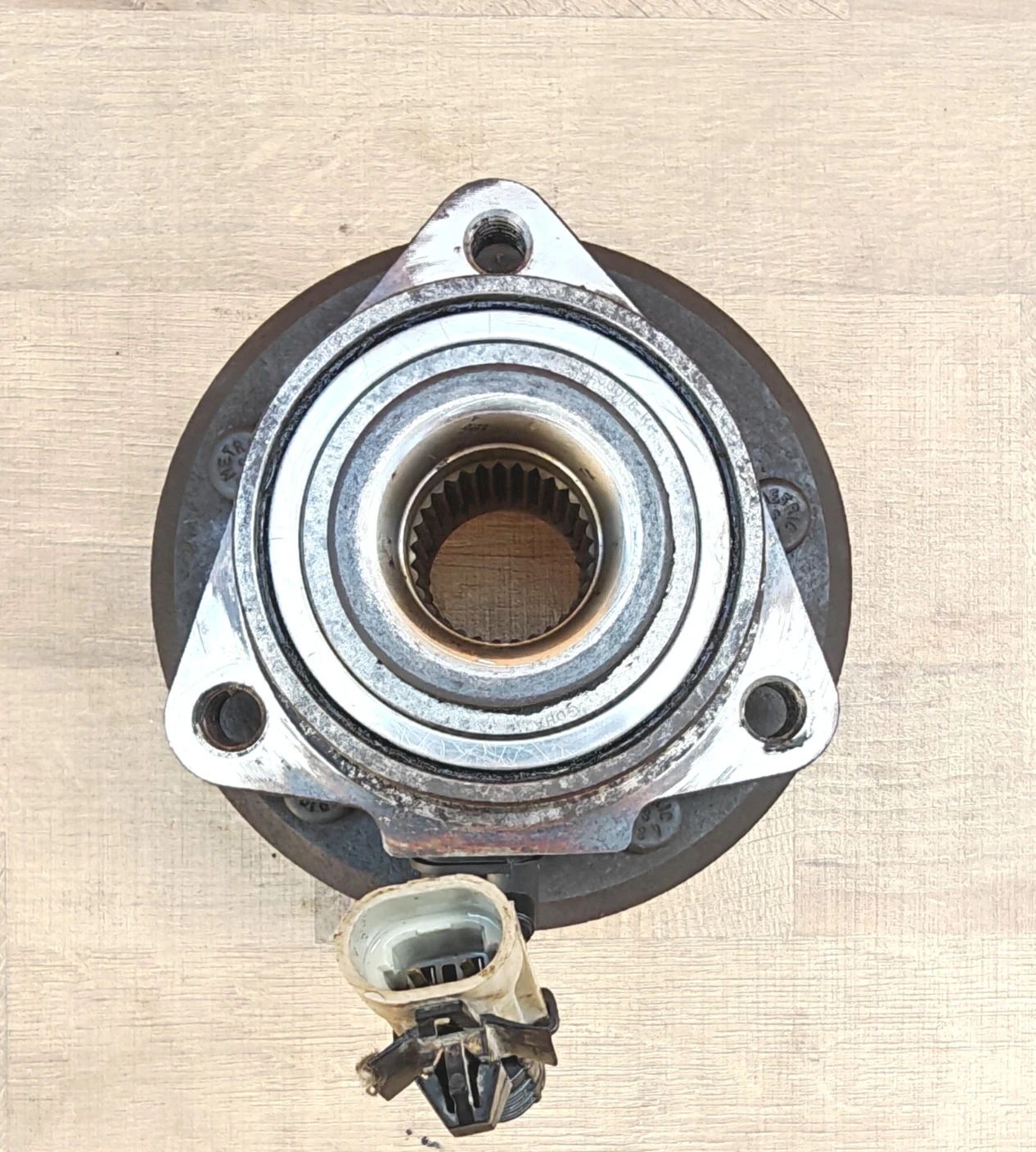 Лагер главина на предно колело за CHEVROLET CAPTIVA (C100, C140) 2.2 D 4WD