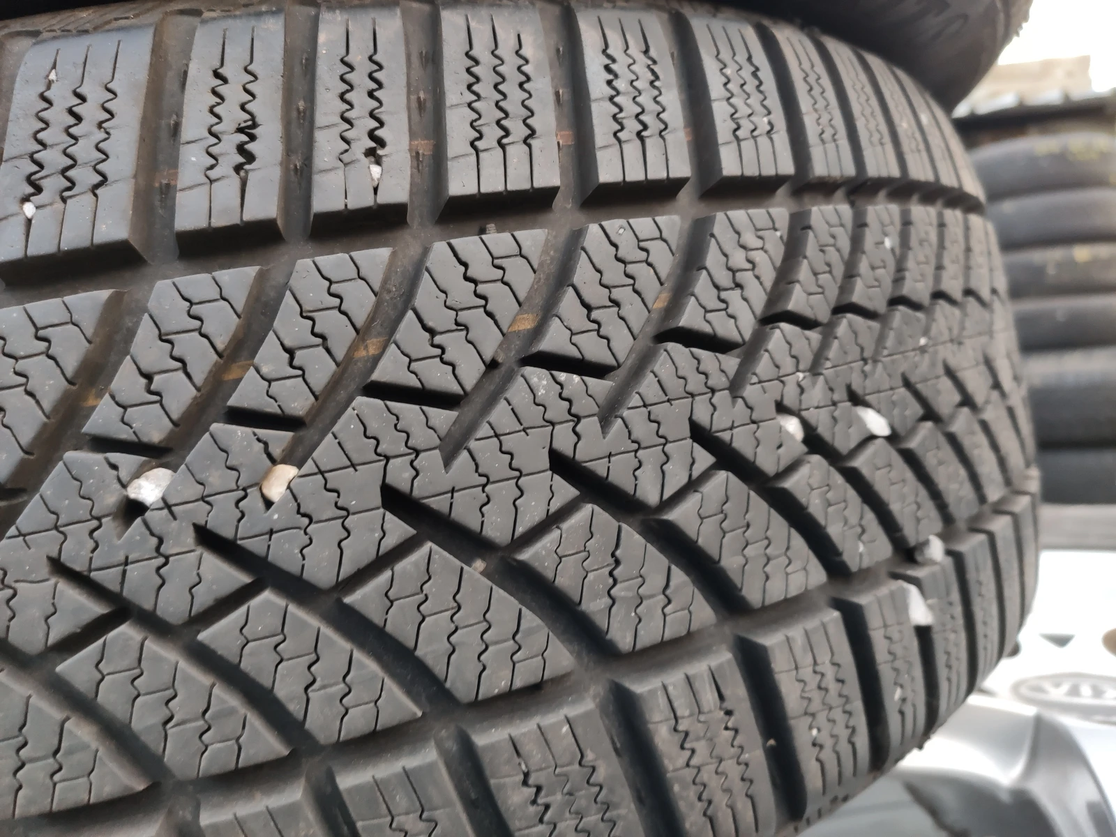  205/50R17 | Mobile.bg   5