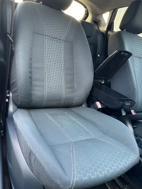 Ford Fiesta 1.4 * GPL* KEY LESS* , снимка 11