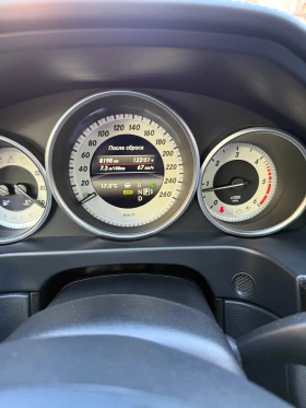 Mercedes-Benz E 250 Мерцедес Е250 четери матик, дистроник, безключов д, снимка 13