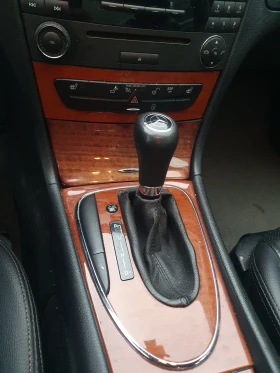 Mercedes-Benz E 220 220 CDI, снимка 11