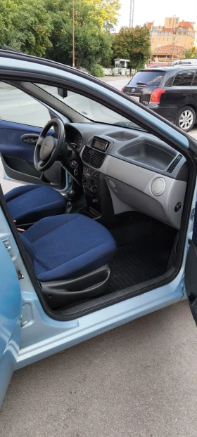 Fiat Punto 1.2 16V, снимка 9