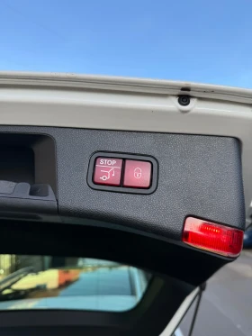 Mercedes-Benz E 250 Мерцедес Е250 четери матик, дистроник, безключов д, снимка 8