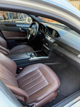 Mercedes-Benz E 250 Мерцедес Е250 четери матик, дистроник, безключов д, снимка 7