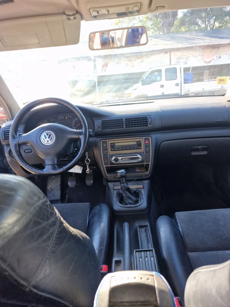 VW Passat 1.9, снимка 7 - Автомобили и джипове - 47669590